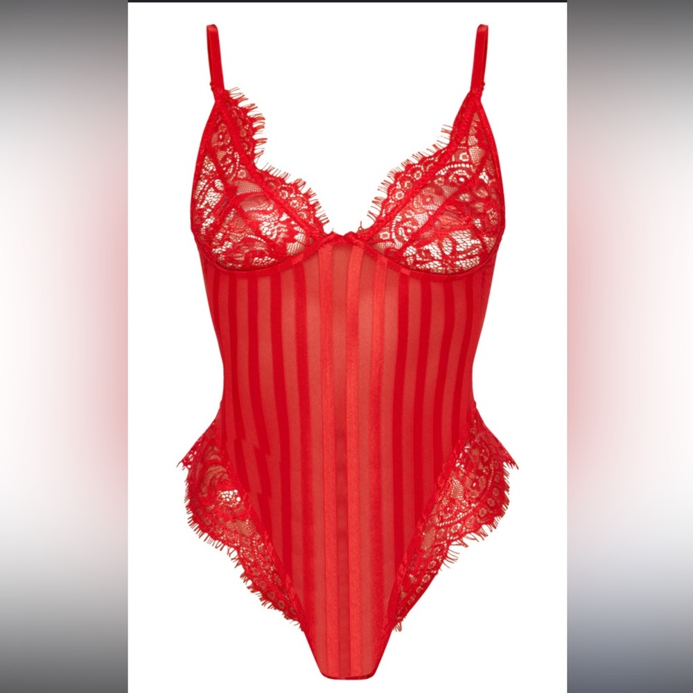Red V neck Lace Sexy Bodysuit - Picture 6 of 14